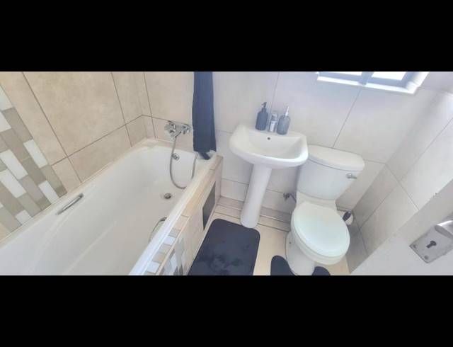 2 BEDROOM APARTMENT FOR SALE IN AMBERFIELD